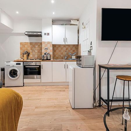 Beautiful Hyde Park Studio Flat Appartement Londen Buitenkant foto