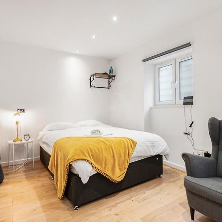 Beautiful Hyde Park Studio Flat Appartement Londen Buitenkant foto