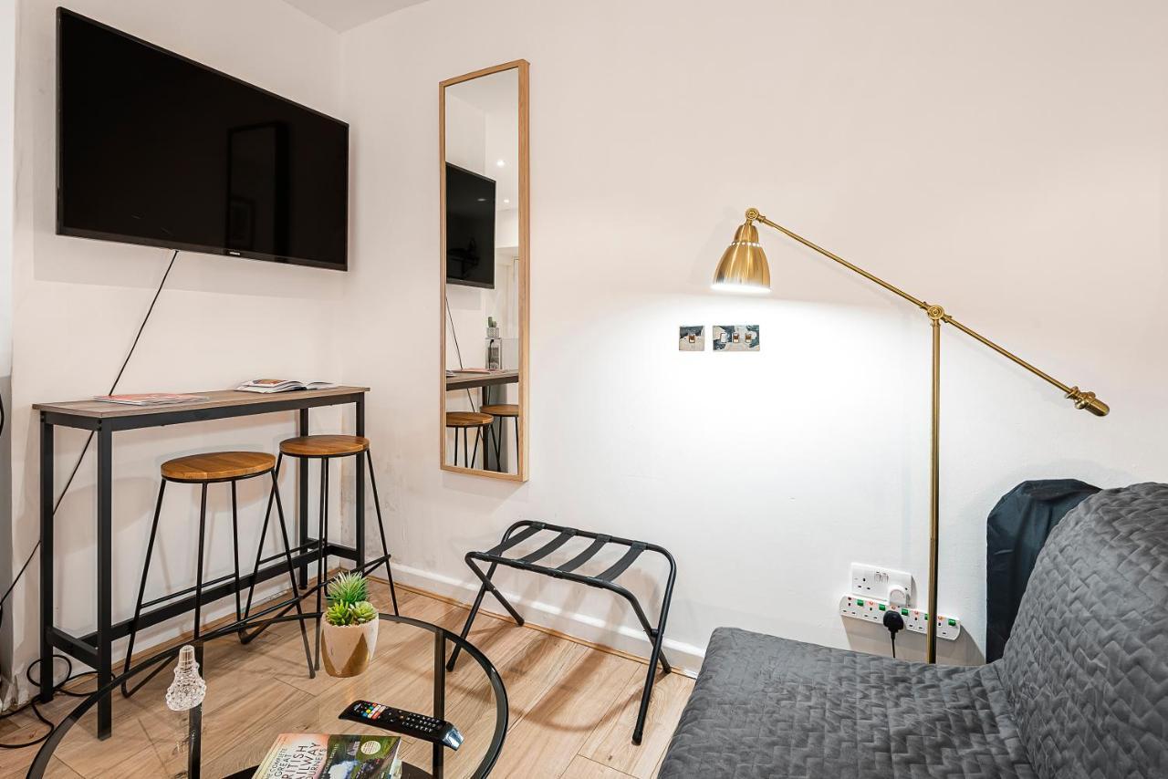 Beautiful Hyde Park Studio Flat Appartement Londen Buitenkant foto